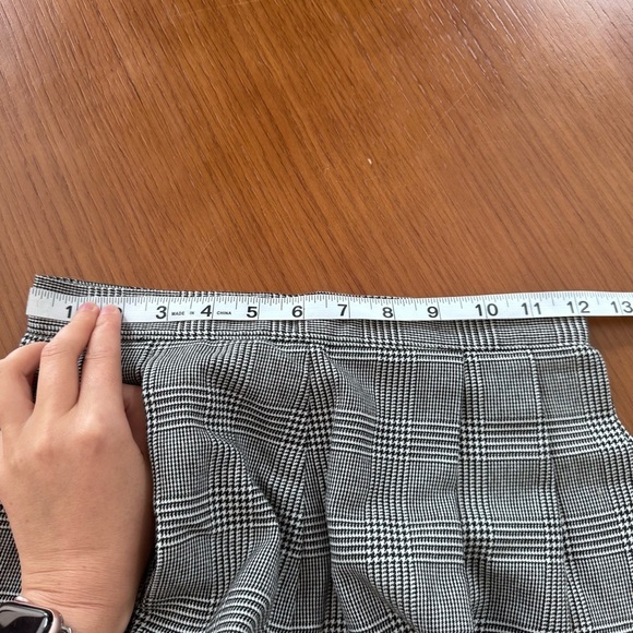 VINTAGE BLACK & WHITE Houndstooth CHECKED PLEATED ACADEMIA SKIRT - XS - Picture 13 of 16